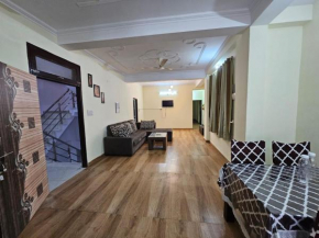 6 BHK in Krishna Nagar Lucknow LKO6BHK 401l&402R